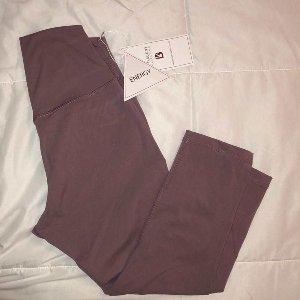 Live Capri Leggings/ Color-Charisma
